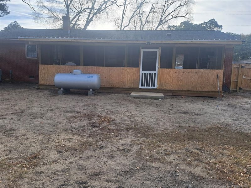 814 Eugene St, Fayetteville, NC 28306