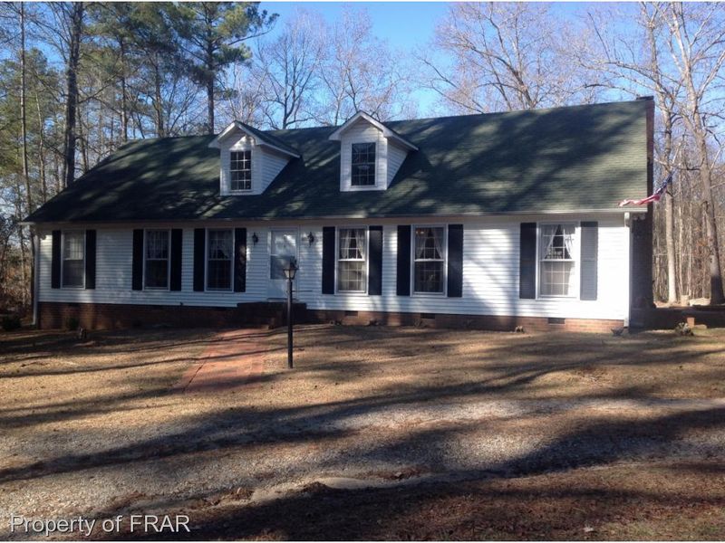 814 S Franklin Dr, Sanford, NC 27330