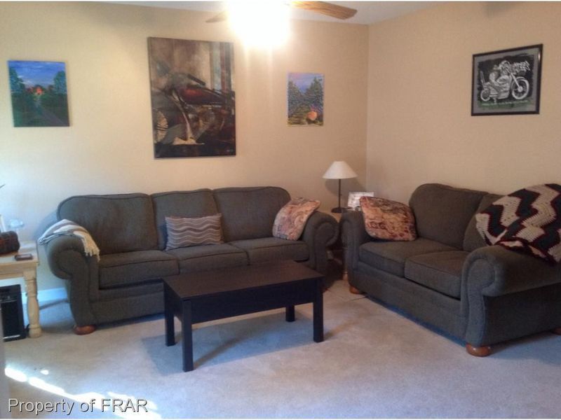 814 S Franklin Dr, Sanford, NC 27330
