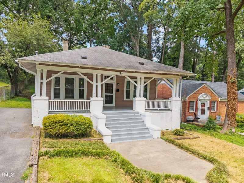 814 W Markham Ave, Durham, NC 27701
