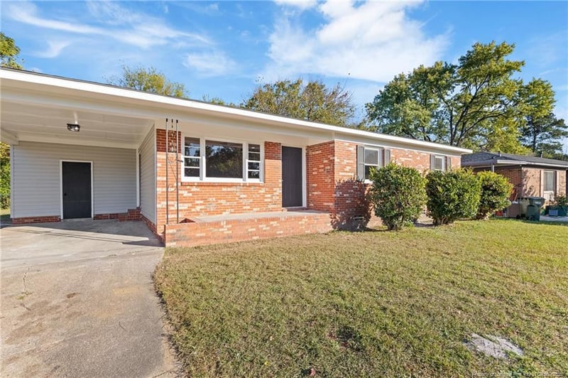 814 Maverick Ct, Fayetteville, NC 28303