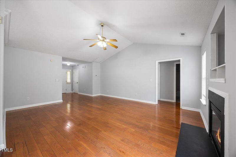 814 Nighthawk Pl, Fayetteville, NC 28314