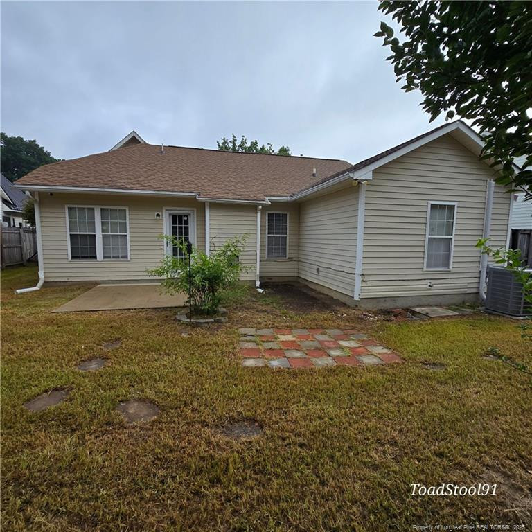 814 Nighthawk Pl, Fayetteville, NC 28314
