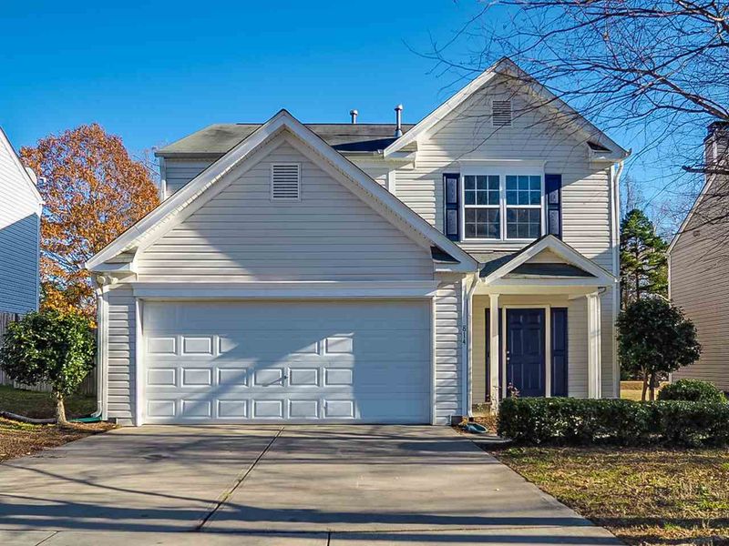 814 Pebblestone Dr, Durham, NC 27703