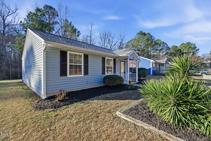 814 Shari Ct, Durham, NC 27704