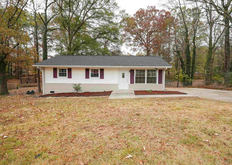 814 Shay Dr, Durham, NC 27704