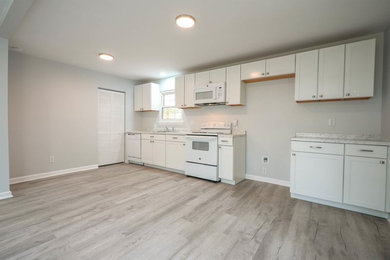 814 Shay Dr, Durham, NC 27704