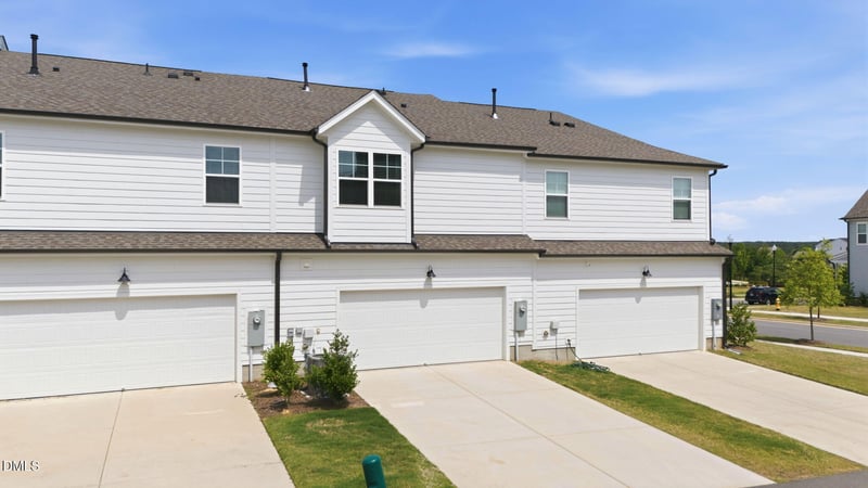 814 Silo Park Dr, Wake Forest, NC 27587