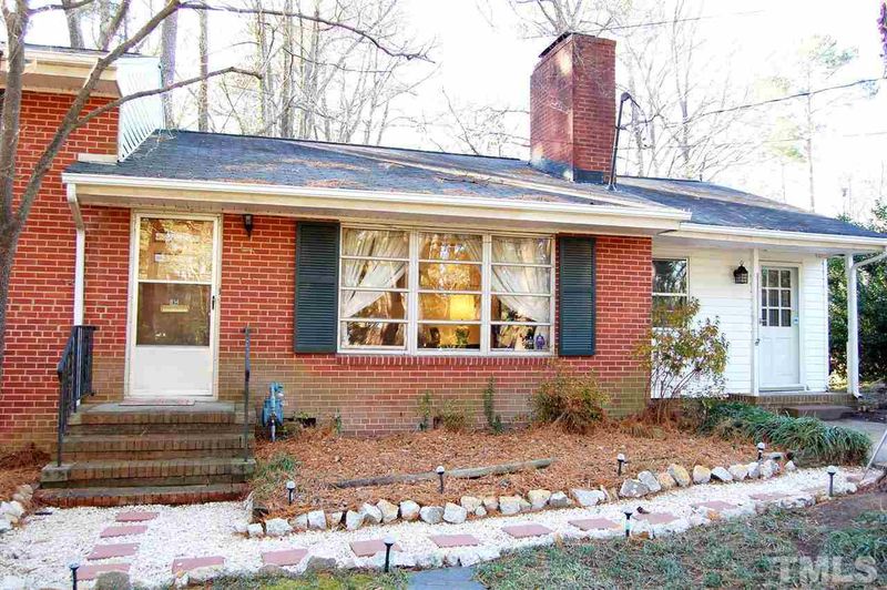 814 Warren Ave, Cary, NC 27511