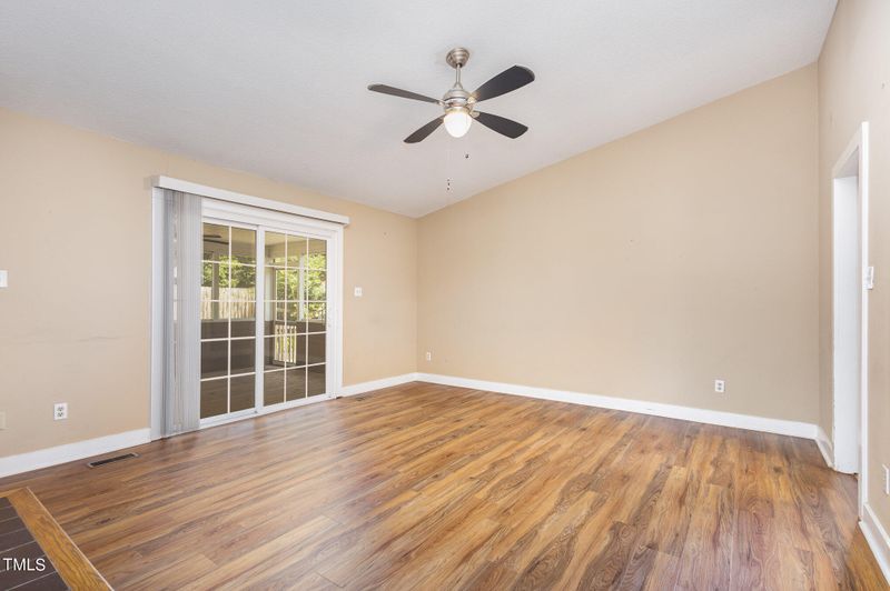 814 Wyldewood Rd, Durham, NC 27704