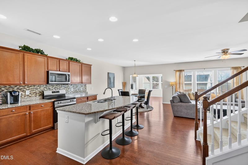 8144 Hovingham Way, Raleigh, NC 27616