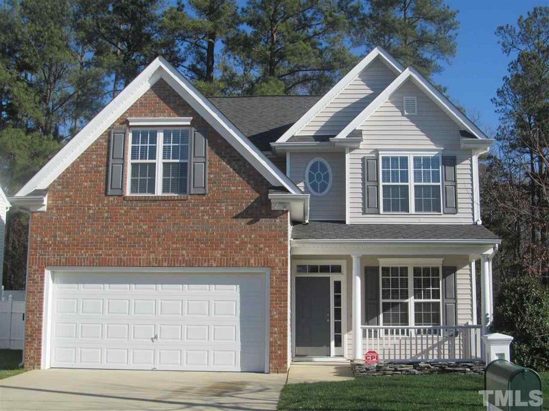 8144 Willowglen Dr, Raleigh, NC 27616