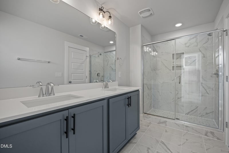 815 Central Park Dr, Knightdale, NC 27604