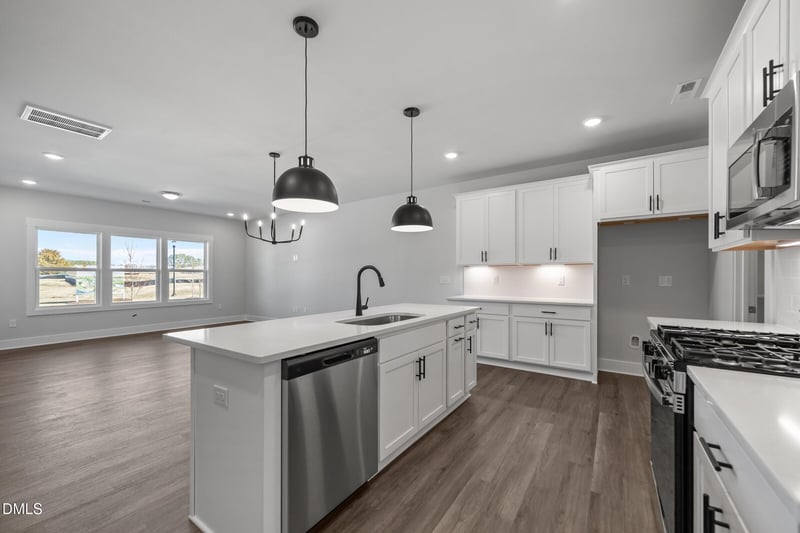 815 Central Park Dr, Knightdale, NC 27604