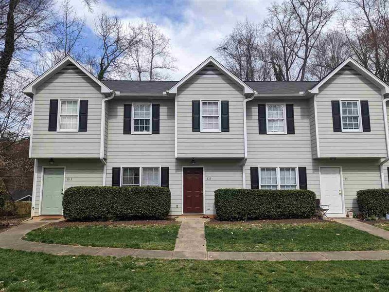 815 Dalewood Dr, Raleigh, NC 27610