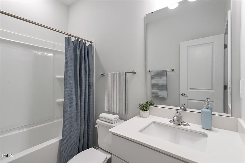 815 Harmony Ranch Ln, Franklinton, NC 27525