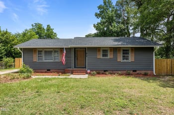 815 Hemlock Dr, Fayetteville, NC 28304
