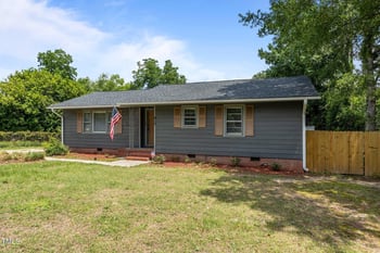 815 Hemlock Dr, Fayetteville, NC 28304