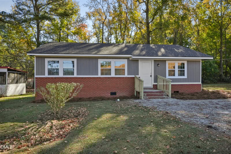 815 Hillwood St, Sanford, NC 27330