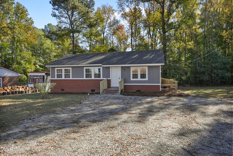 815 Hillwood St, Sanford, NC 27330