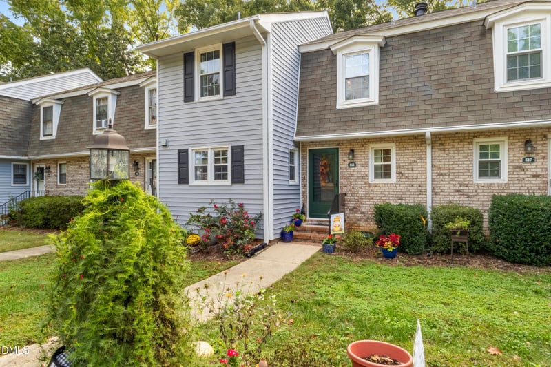 815 Kensington Dr, Cary, NC 27511