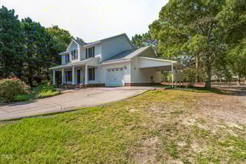 815 La Quinta Ln, Hope Mills, NC 28348