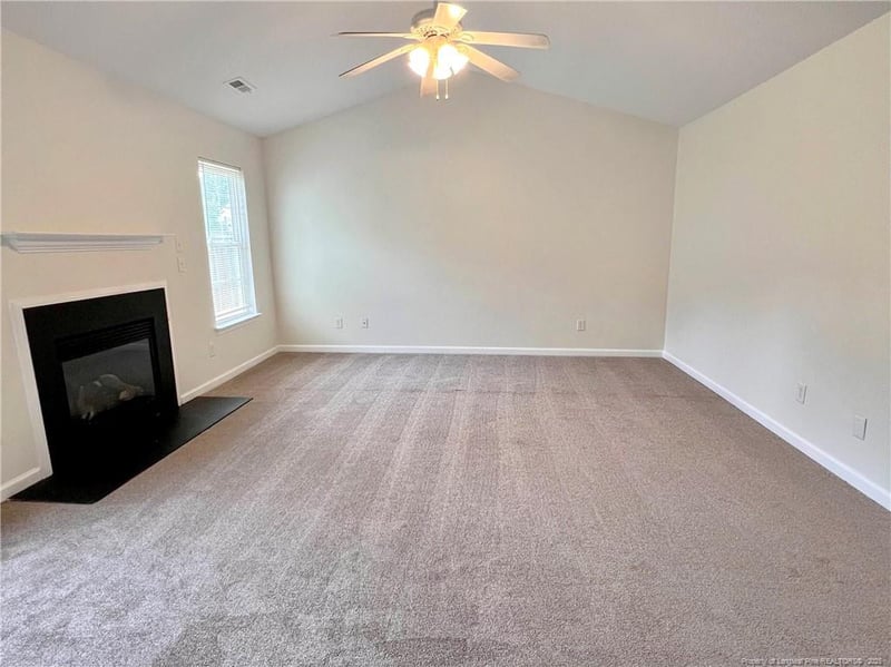 815 Nighthawk Pl, Fayetteville, NC 28314