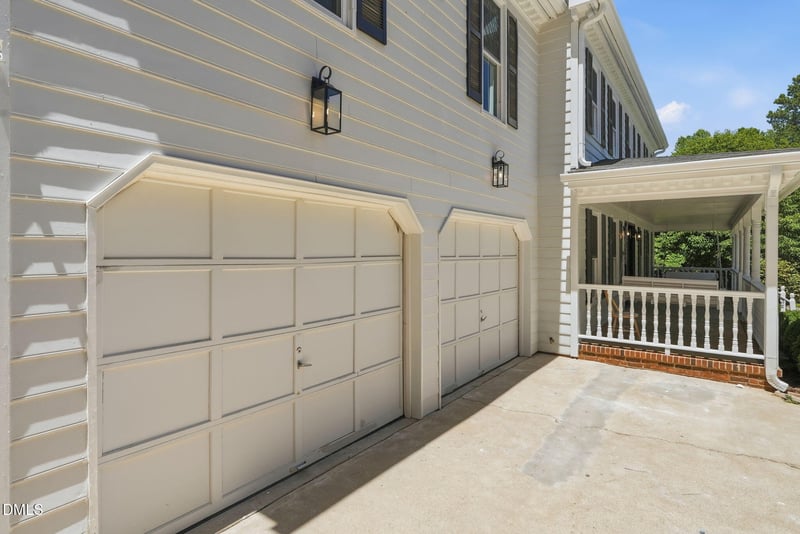 815 Northwoods Dr, Cary, NC 27513