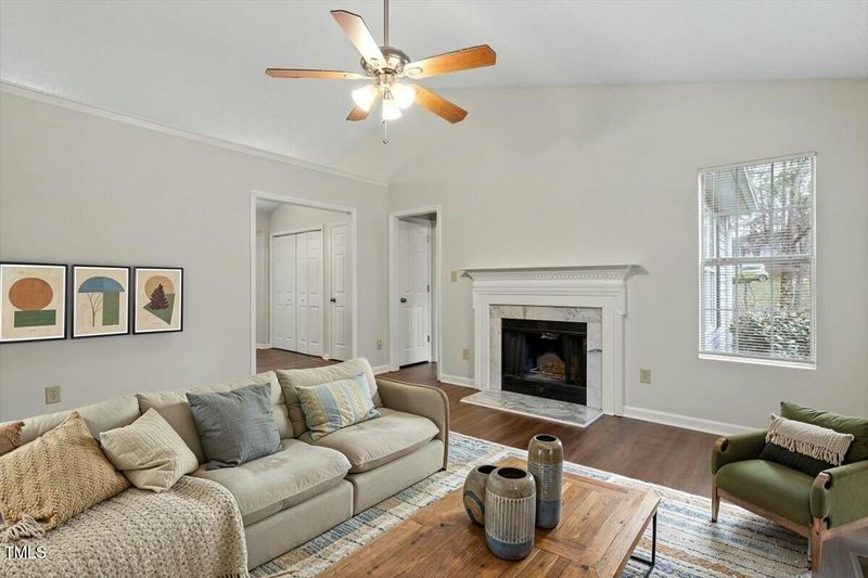 815 Riverbark Ln, Durham, NC 27703
