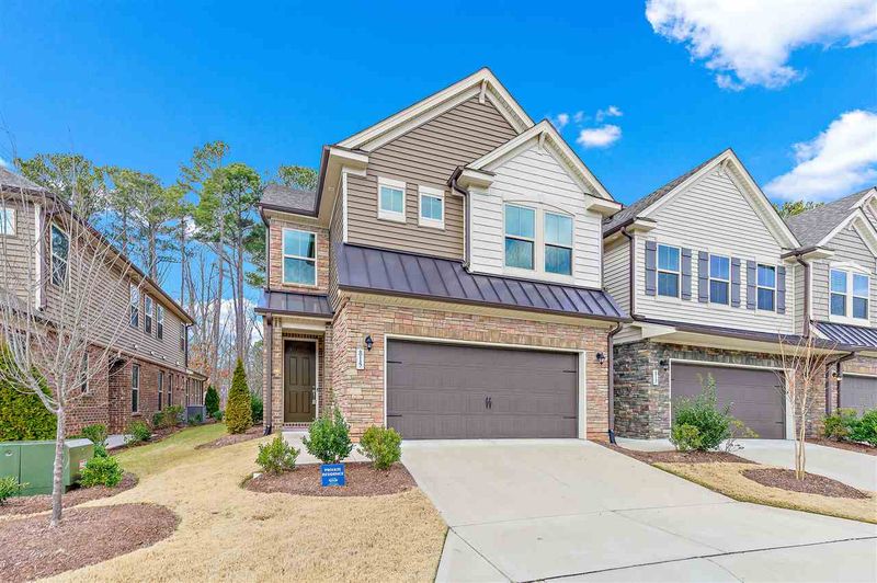 815 Rymark Ct, Cary, NC 27513