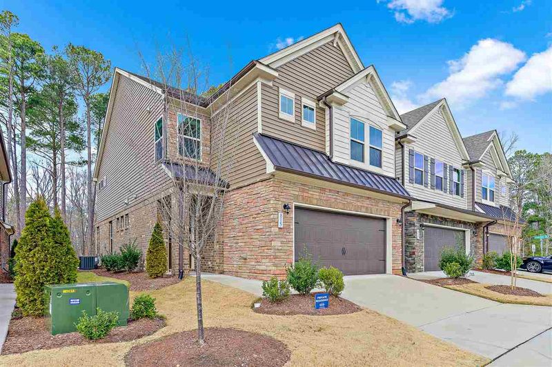 815 Rymark Ct, Cary, NC 27513