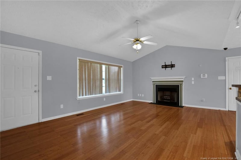 815 Turkey Ridge Dr, Fayetteville, NC 28314