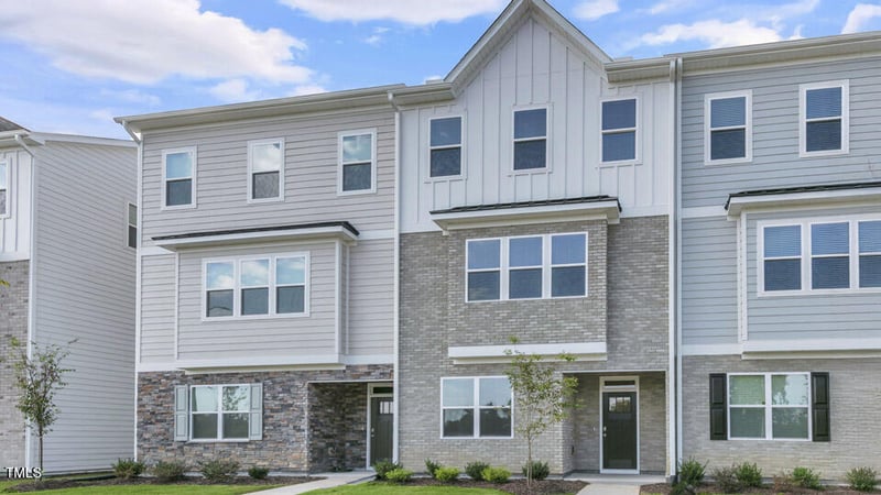 815 Washington St, Fuquay Varina, NC 27526