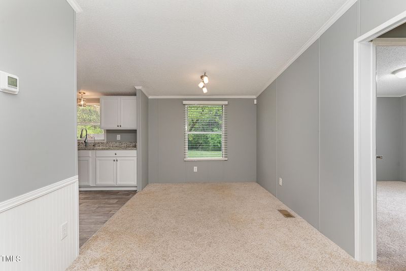 815 W Watson Rd, Benson, NC 27504