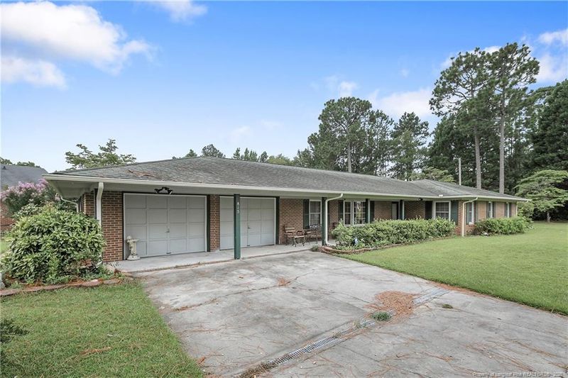 815 Whispering Pines Rd, Fayetteville, NC 28311