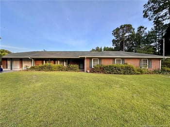 815 Whispering Pines Rd, Fayetteville, NC 28311