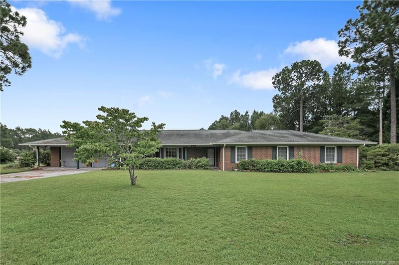 815 Whispering Pines Rd, Fayetteville, NC 28311