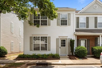 8151 Rhiannon Rd, Raleigh, NC 27613