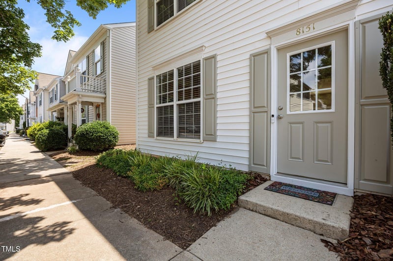 8151 Rhiannon Rd, Raleigh, NC 27613