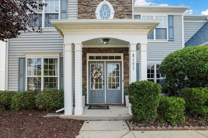 8151 Sommerwell St, Raleigh, NC 27613