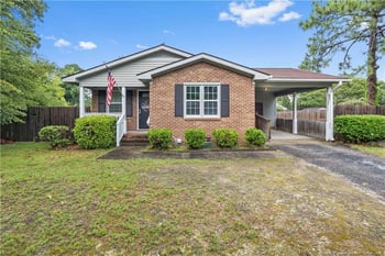 816 Algood Ave, Hope Mills, NC 28348