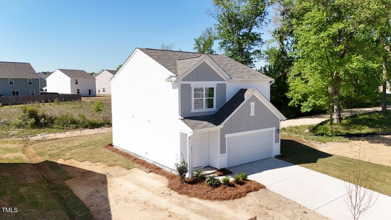 816 Berkeley Glen Rd, Zebulon, NC 27597
