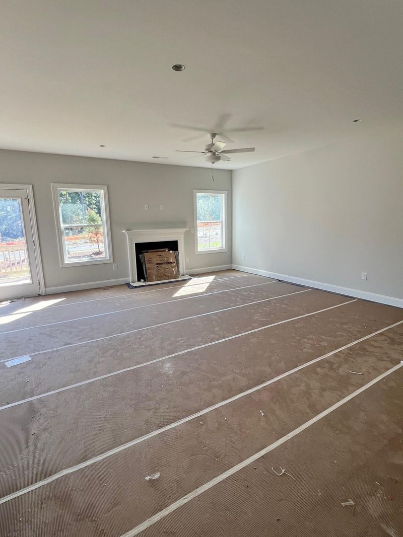 816 Challenger Ln, Knightdale, NC 27545