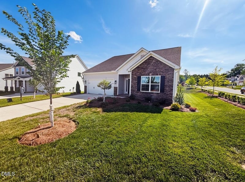 816 Council Ridge Rd #15, Graham, NC 27253