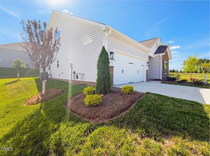 816 Council Ridge Rd #15, Graham, NC 27253