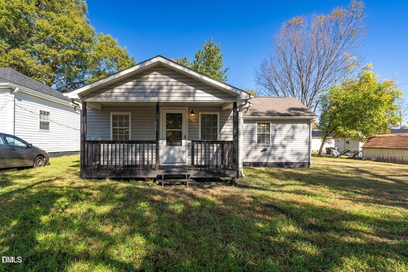 816 Elizabeth St, Burlington, NC 27217