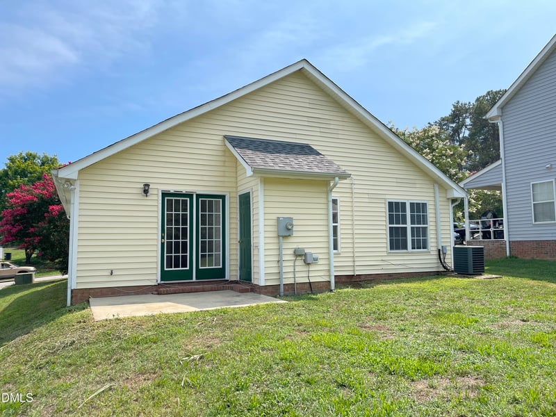816 Elkhart Dr, Raleigh, NC 27610
