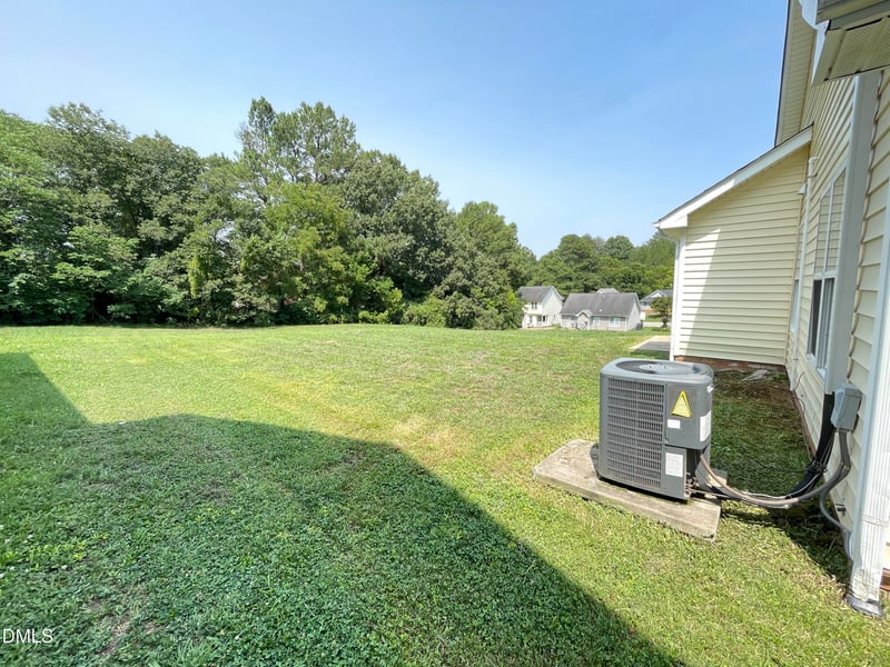 816 Elkhart Dr, Raleigh, NC 27610