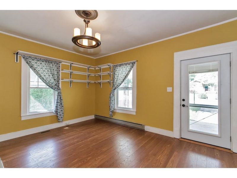 816 W Front St, Burlington, NC 27215