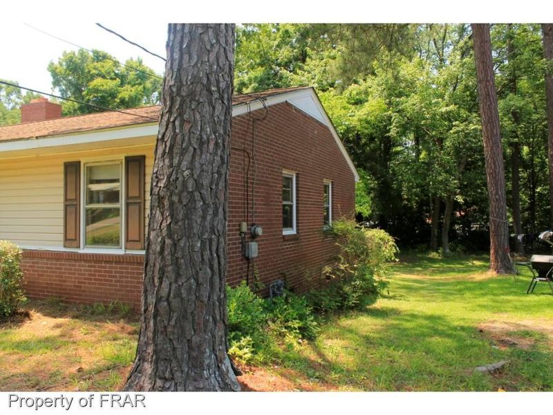 816 W Garden St, Sanford, NC 27330